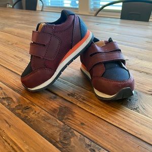 Cat and jack toddler sneakers